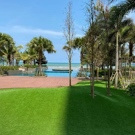 Isix Seaview 2R2B At Timurbay Pantai Balok Kuantan Pahang Exterior photo