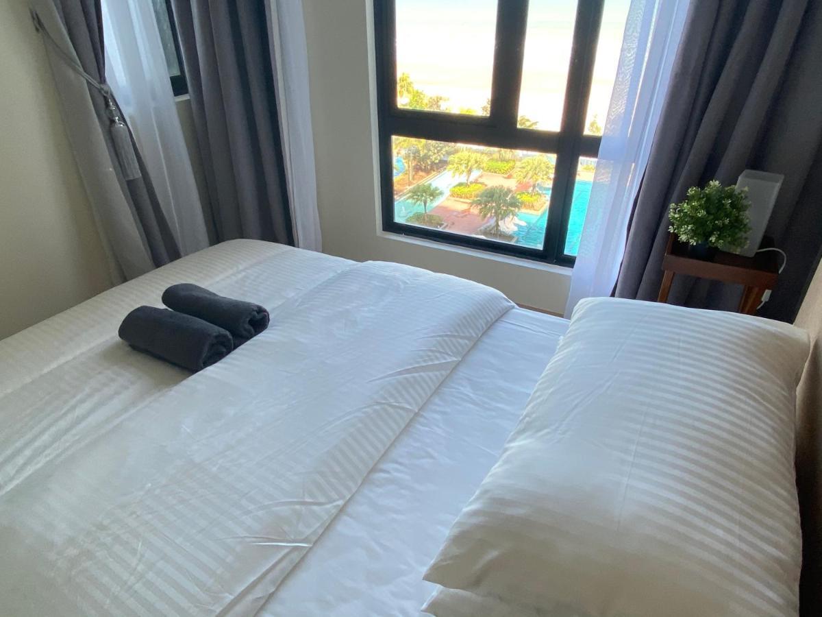 Apartment Isix Seaview 2r2b At Timurbay Pantai Balok Pahang Kuantan